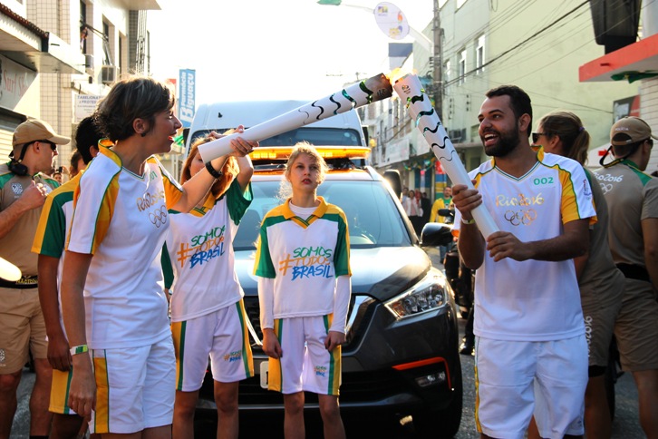 Revezamento da Tocha Olímpica em Biguaçu - Foto Pedro Costa Rio 2016