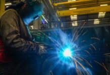 Brasil cria 85,9 mil postos de trabalho em abril, aponta Caged