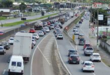 Acidentes ‘travam’ o trânsito na BR-101 na Grande Florianópolis