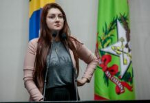 Flávio cobra apoio de Ana Campagnolo à candidatura de Carlos ao Senado por SC