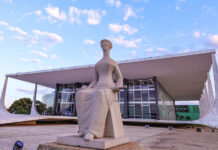 STF derruba lei de Santa Catarina que proibia cotas raciais em universidades