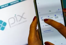 EUA ameaçam aplicar tarifas de 25% se Brasil não acabar com o PIX