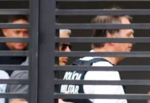 Bolsonaro pede autorização a Moraes para fazer cirurgia no ombro direito