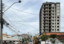 Interdição na Rua Adão Schmidt em São José é ampliada para obras emergenciais de drenagem
