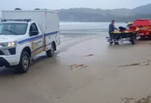 Corpo de idoso é encontrado em costão de difícil acesso no litoral de Santa Catarina
