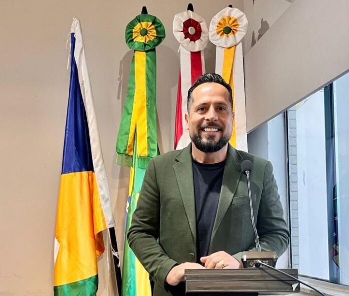 joao luiz na tribuna